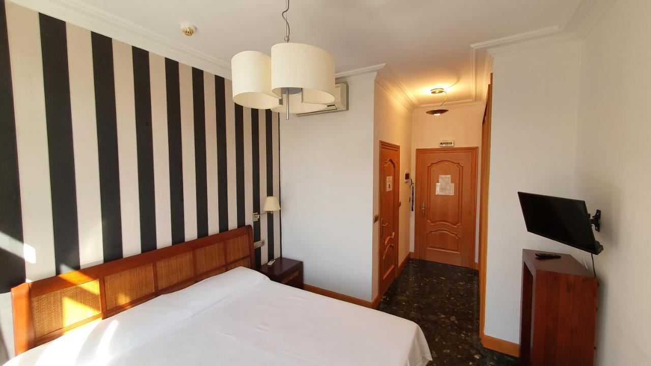 Hostal Ansonea Bera  Zimmer foto